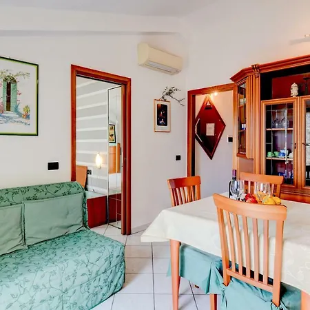 Sarno Apartments Caravaggio * Sirmione