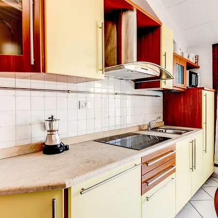 Sarno Apartments Caravaggio *