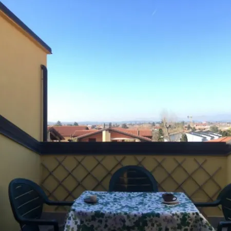 Sarno Apartments Caravaggio Apartment Sirmione